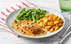 Gehaktbroodje in peperroomsaus