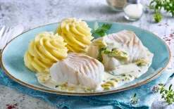 Kabeljauw in preiroomsaus met aardappelpuree