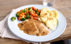 Kalkoenfilet met groenten