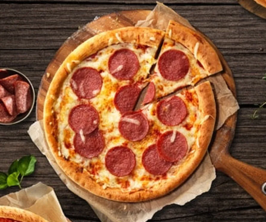 LA PIZZA Pizza con salame