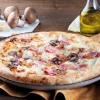 Pizza carbonara